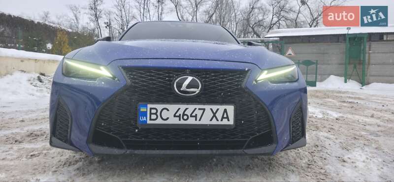 Седан Lexus IS 2022 в Харкові