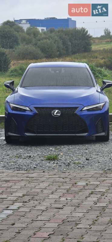 Седан Lexus IS 2022 в Харкові