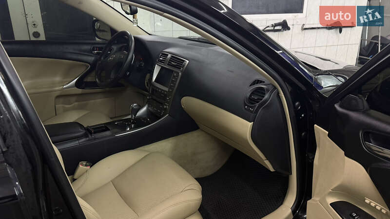 Седан Lexus IS 2007 в Одесі