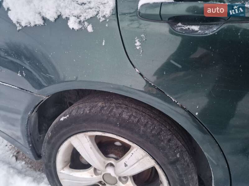Седан Lexus IS 1999 в Каменском