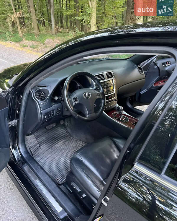 Седан Lexus IS 2008 в Камне-Каширском