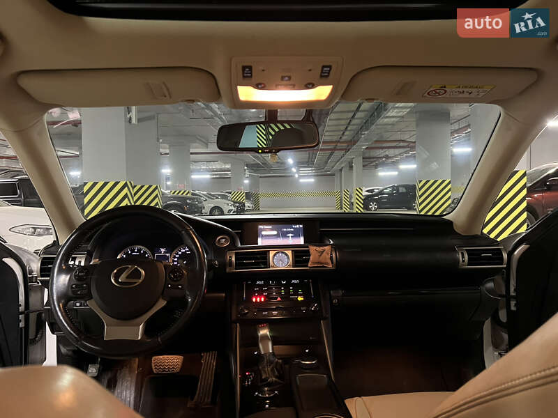 Седан Lexus IS 2013 в Одессе