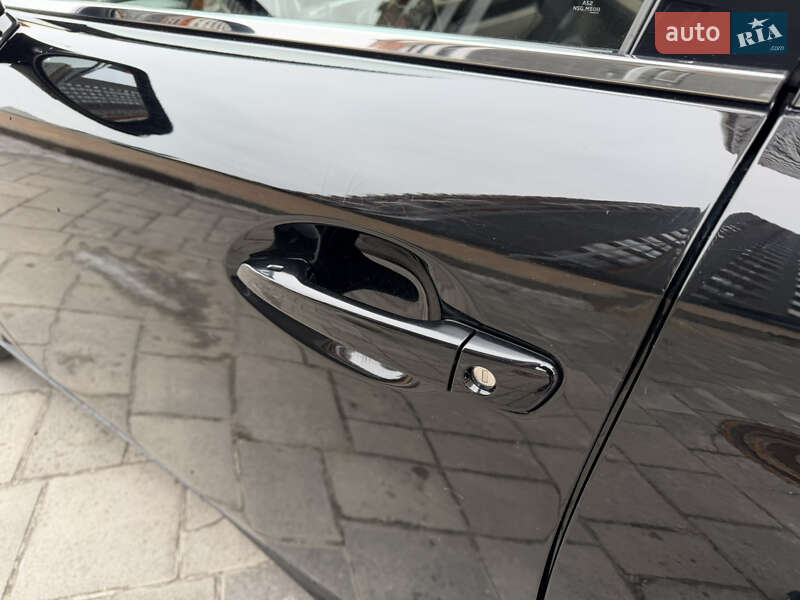 Седан Lexus IS 2015 в Киеве фото 12 Седан Lexus IS 2015 в Киеве