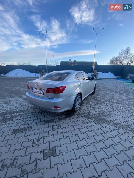 Седан Lexus IS 2005 в Ставище