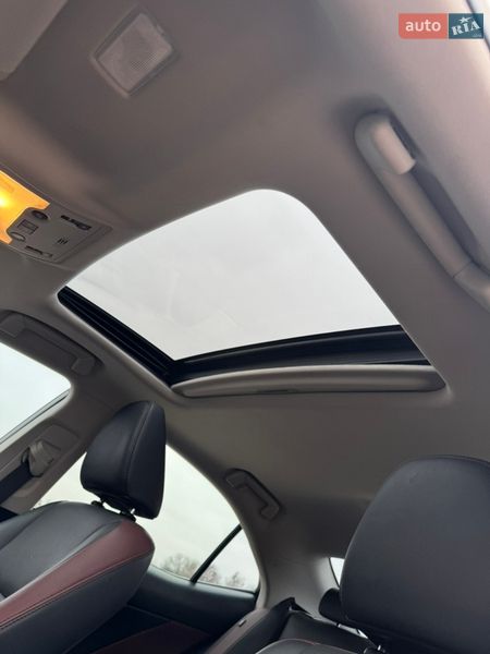 Седан Lexus IS 2016 в Києві