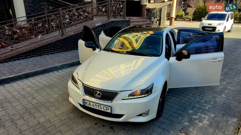 Седан Lexus IS 2008 в Києві