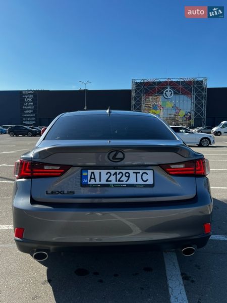 Седан Lexus IS 2013 в Киеве