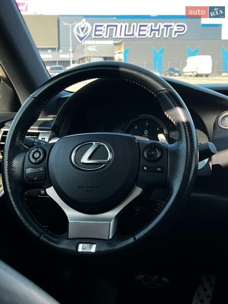 Седан Lexus IS 2013 в Киеве