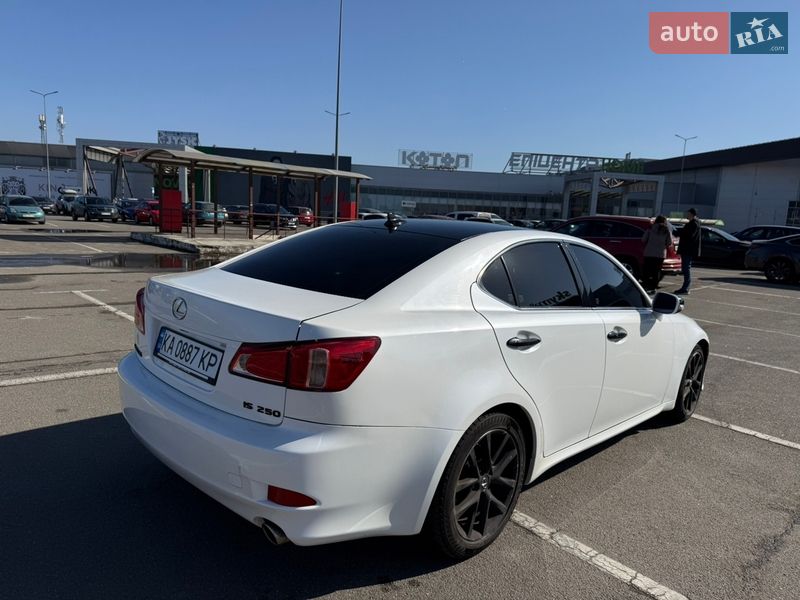 Седан Lexus IS 2012 в Киеве