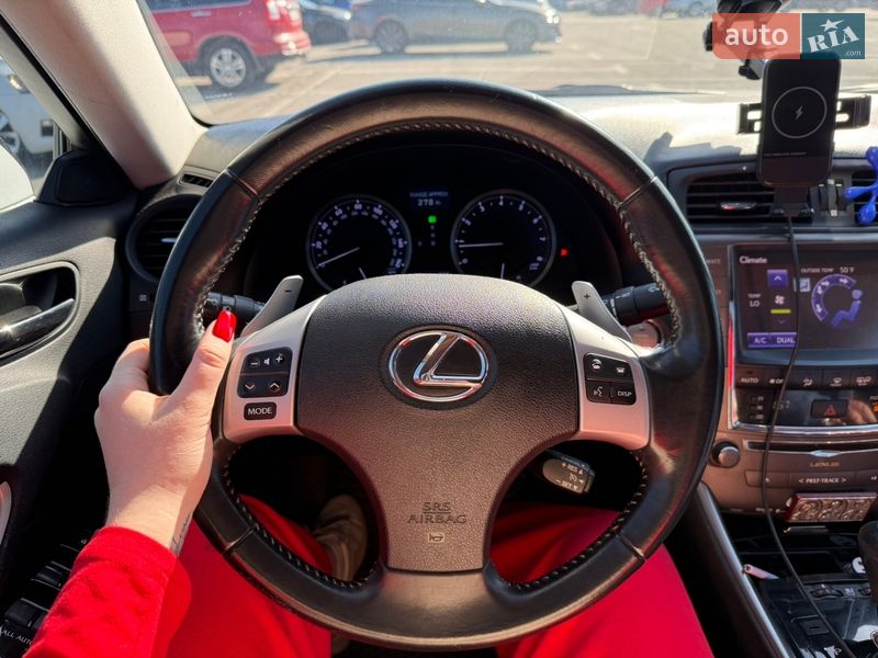 Седан Lexus IS 2012 в Киеве