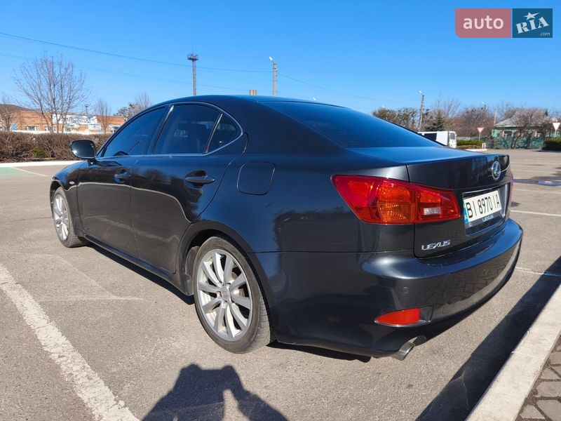 Седан Lexus IS 2008 в Полтаві