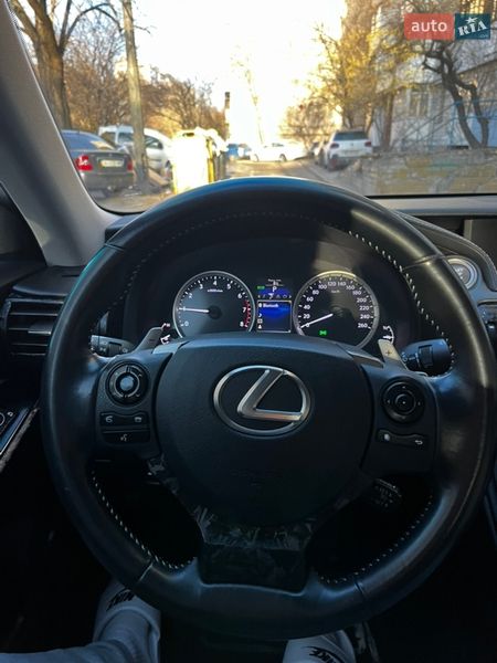 Седан Lexus IS 2013 в Киеве