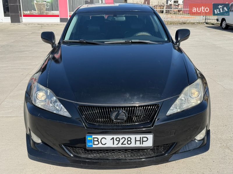 Седан Lexus IS 2008 в Солотвине