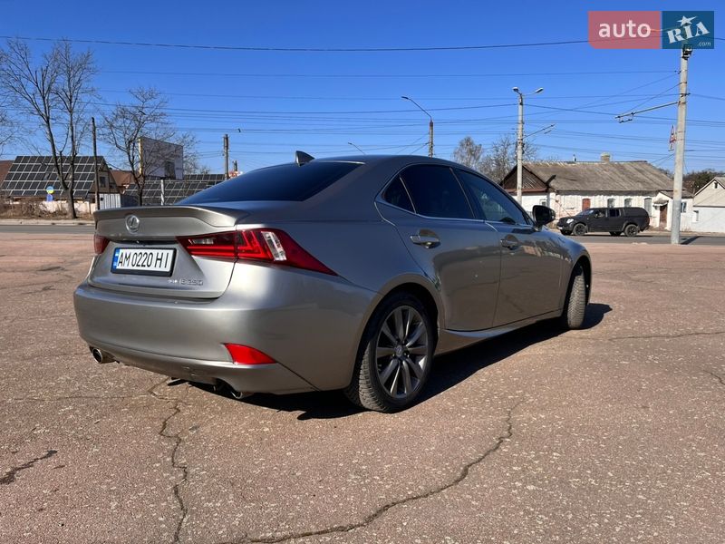 Седан Lexus IS 2014 в Житомирі
