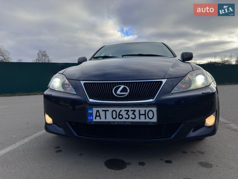 Седан Lexus IS 2007 в Ивано-Франковске