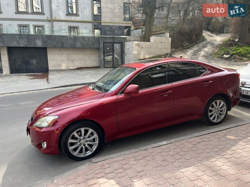 Седан Lexus IS 2007 в Львові