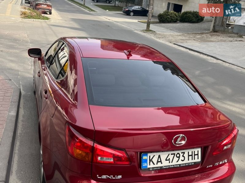 Седан Lexus IS 2007 в Львові