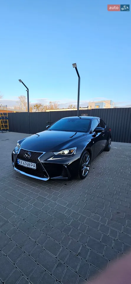 2019 Lexus IS - мініатюра 36