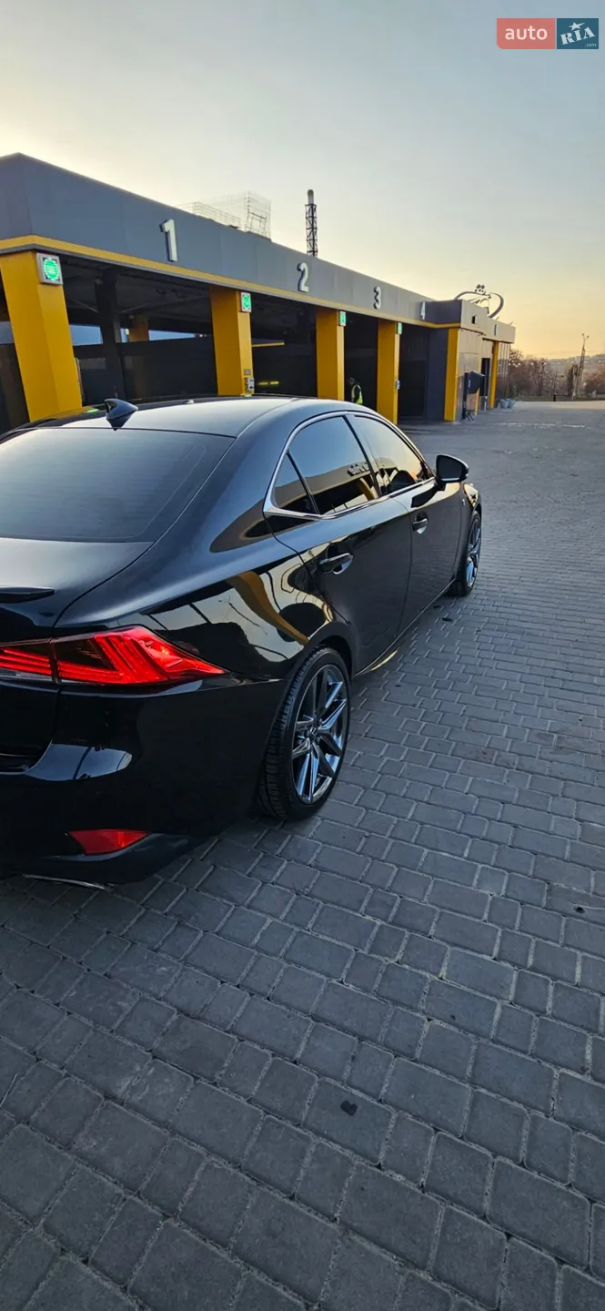 2020 Lexus IS - мініатюра 16