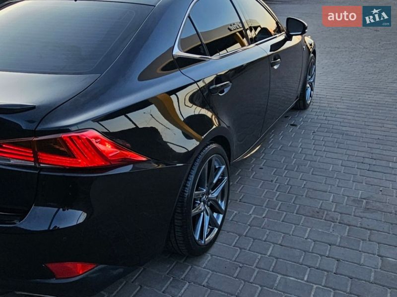 Седан Lexus IS 2020 в Киеве фото 16 Седан Lexus IS 2020 в Киеве