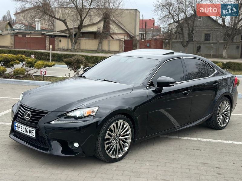 Lexus IS 2015