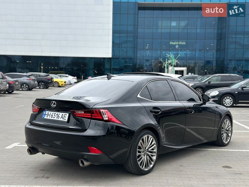 Седан Lexus IS 2015 в Одессе