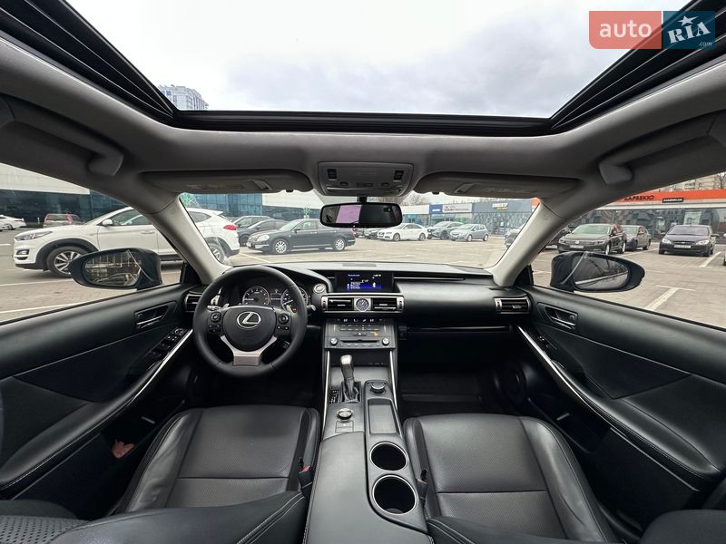 Седан Lexus IS 2015 в Одессе