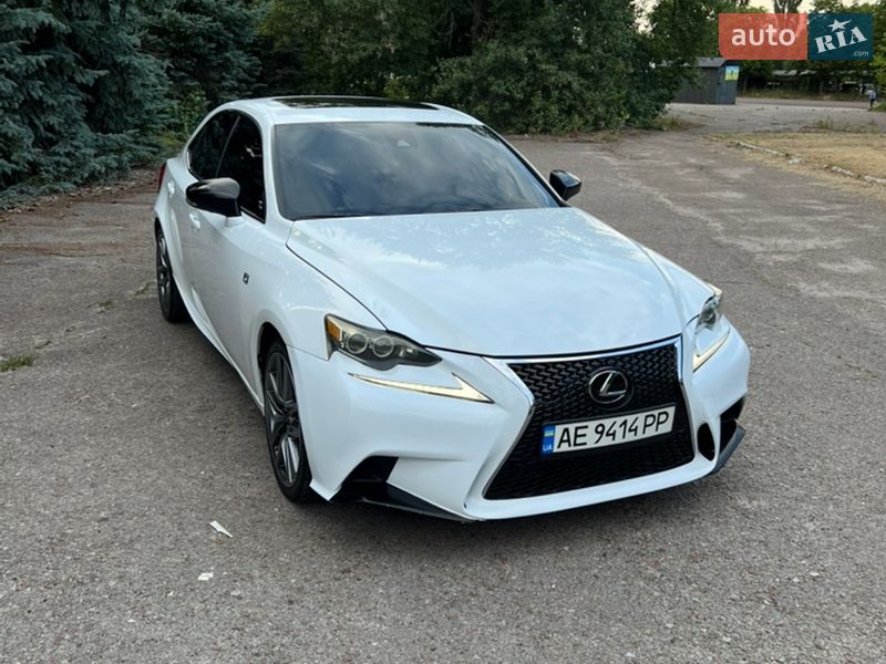 Седан Lexus IS 2017 в Чернігові фото 2 Седан Lexus IS 2017 в Чернігові
