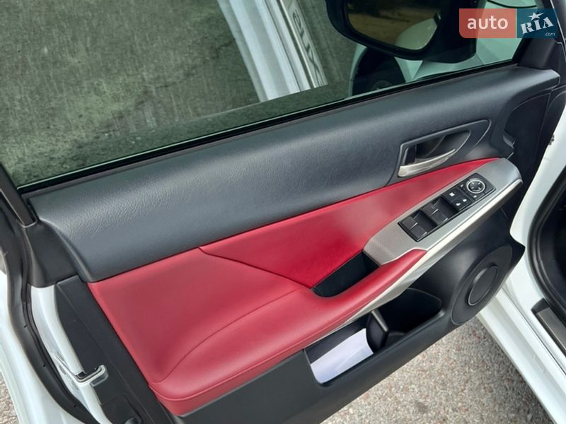 Седан Lexus IS 2017 в Чернігові фото 16 Седан Lexus IS 2017 в Чернігові