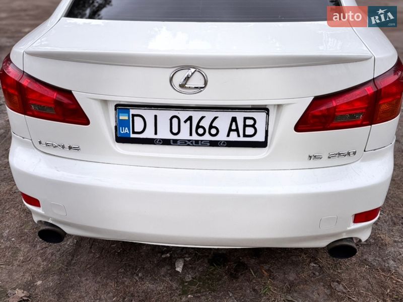 Седан Lexus IS 2006 в Киеве