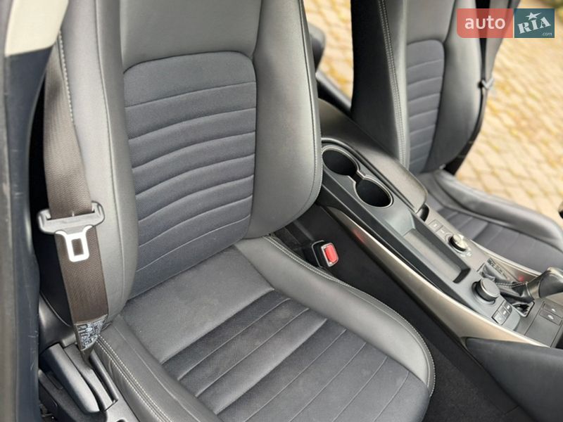 Седан Lexus IS 2017 в Калуше фото 34 Седан Lexus IS 2017 в Калуше