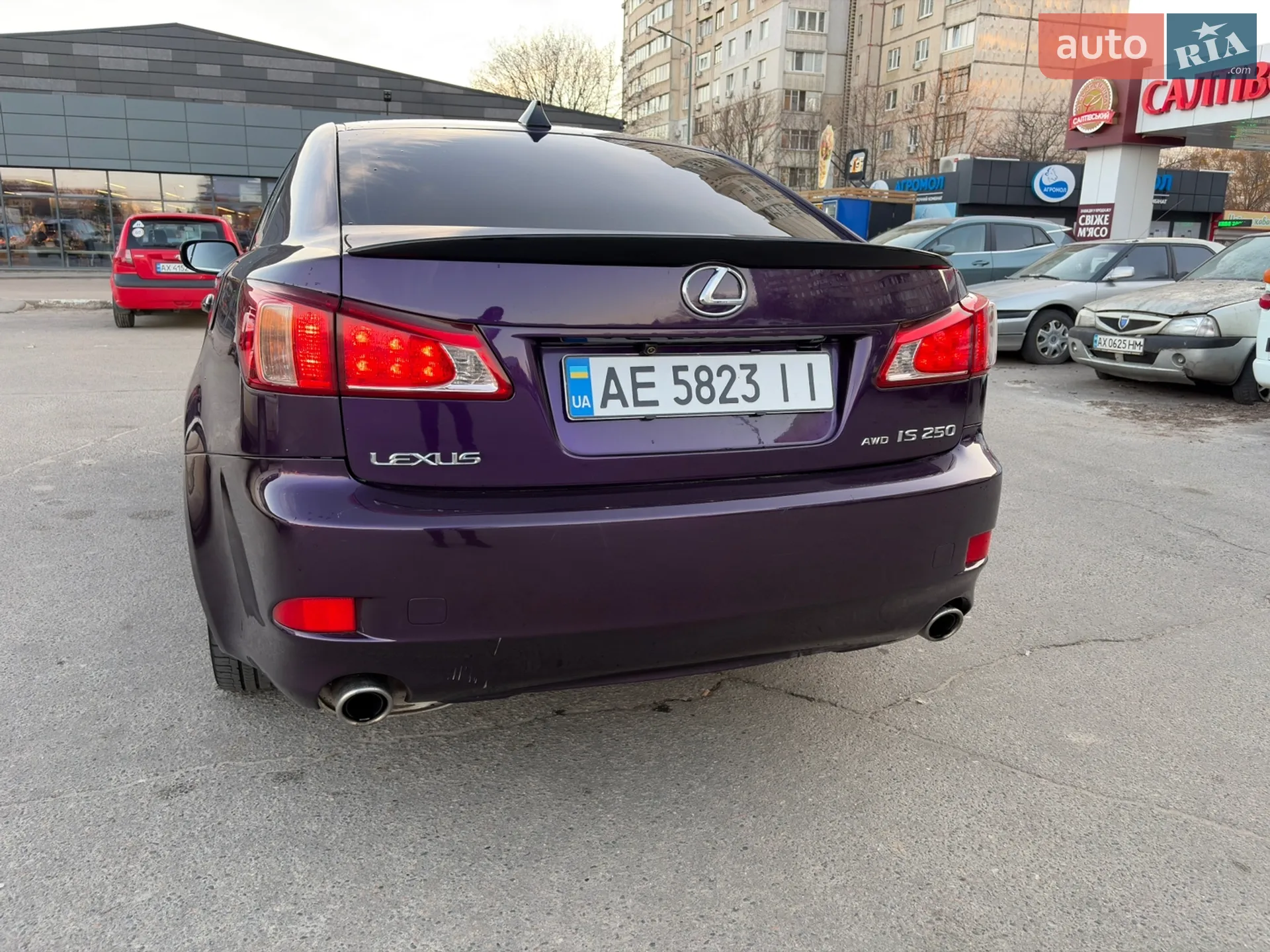 2012 Lexus IS - мініатюра 5