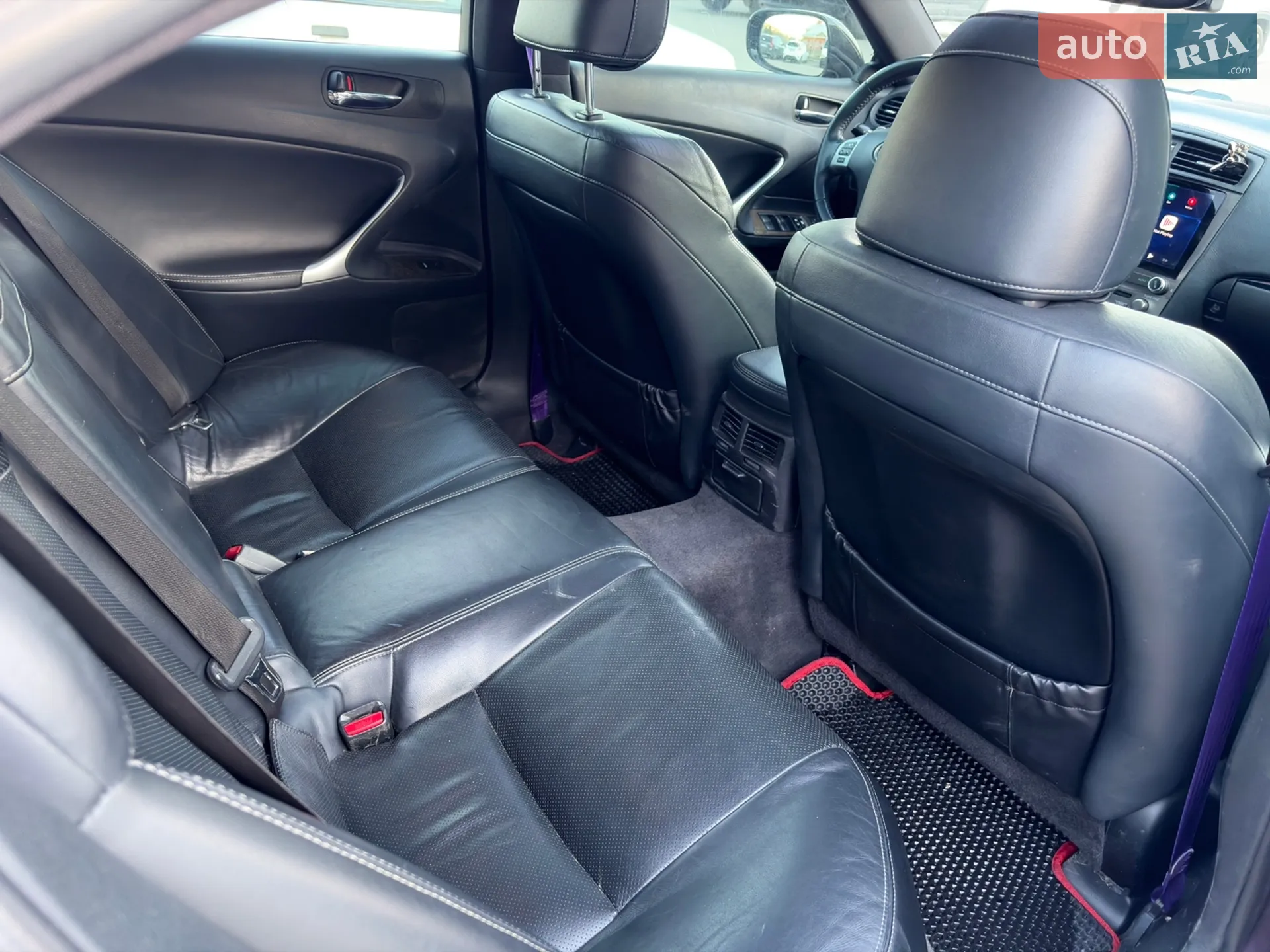 2012 Lexus IS - мініатюра 10