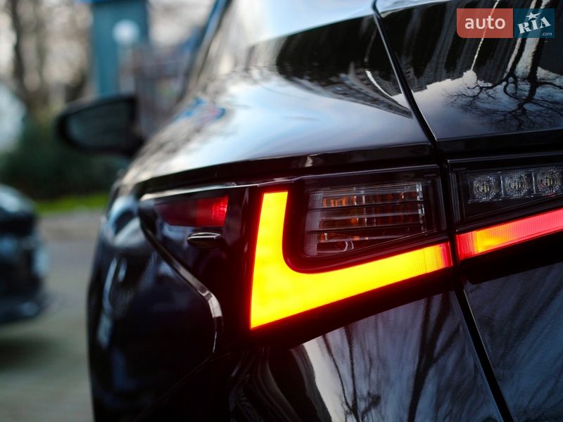 Седан Lexus IS 2021 в Одессе