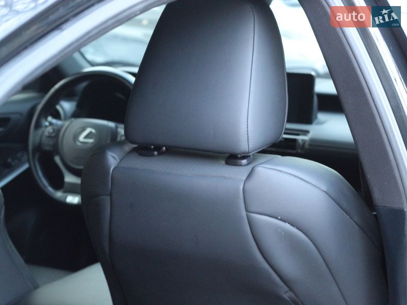 Седан Lexus IS 2021 в Одессе