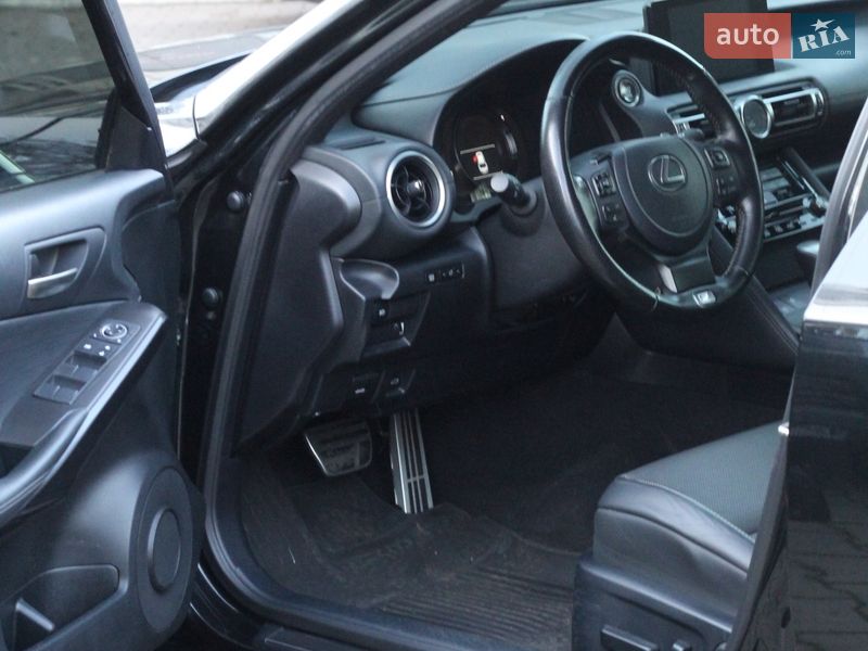 Седан Lexus IS 2021 в Одессе