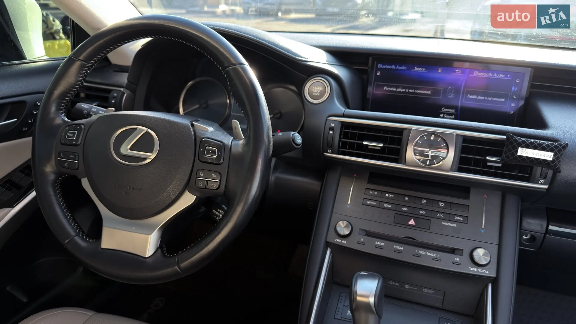 2019 Lexus IS - мініатюра 15