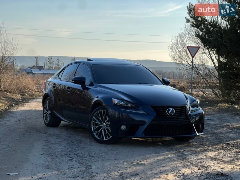 Lexus IS 2014