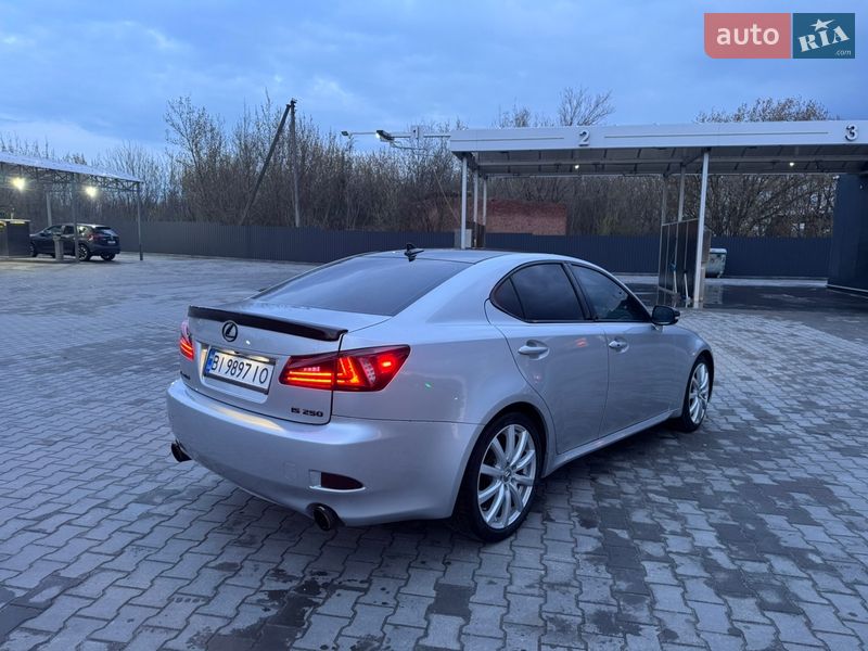 Седан Lexus IS 2010 в Полтаве