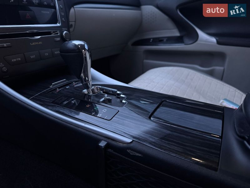 Седан Lexus IS 2010 в Полтаве