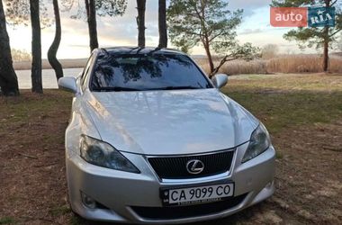 Седан Lexus IS 2006 в Каневе