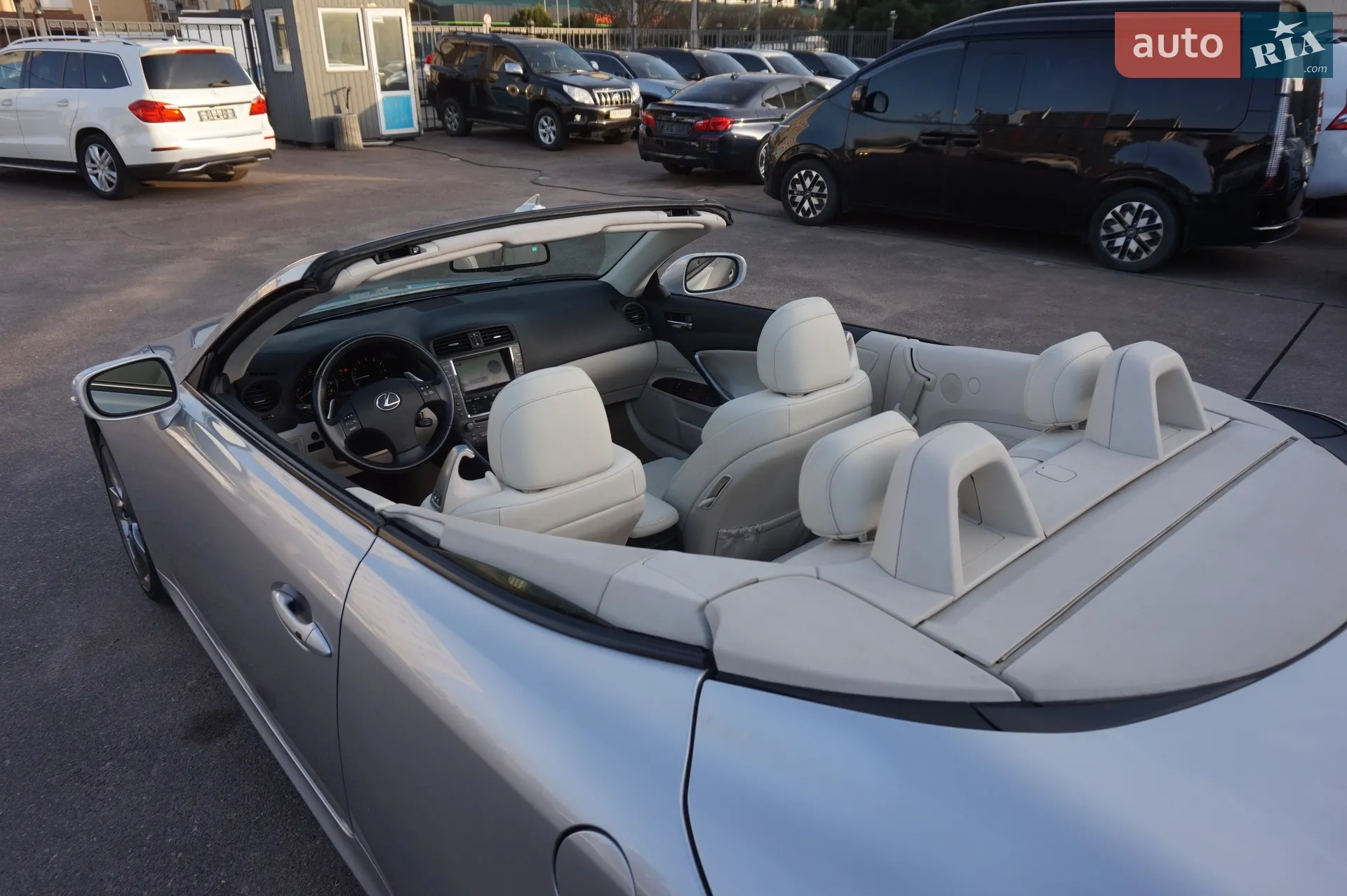 2010 Lexus IS - мініатюра 33