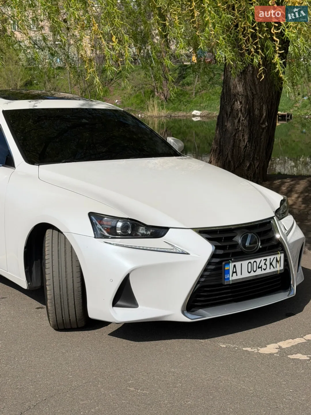 2019 Lexus IS - мініатюра 10