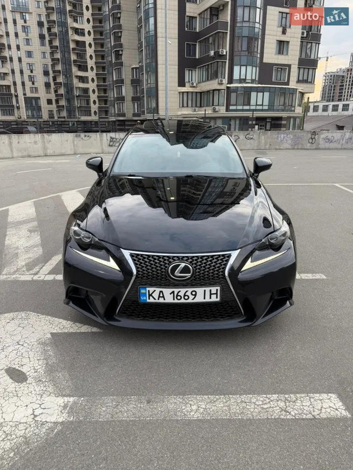 2016 Lexus IS - мініатюра 12