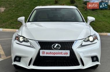 Седан Lexus IS 2016 в Белогородке