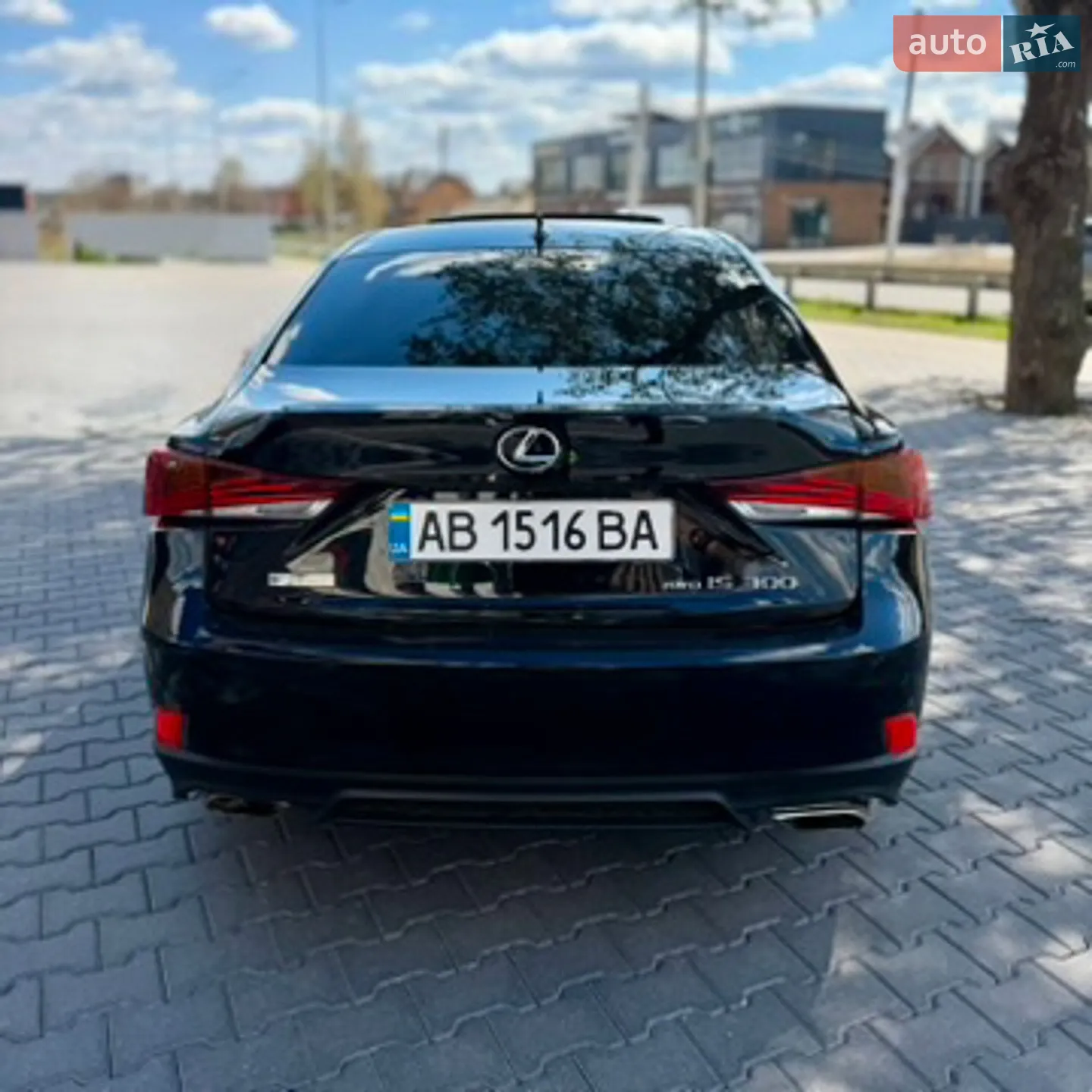 2017 Lexus IS - мініатюра 5