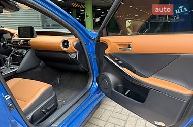 Седан Lexus IS 2021 в Києві