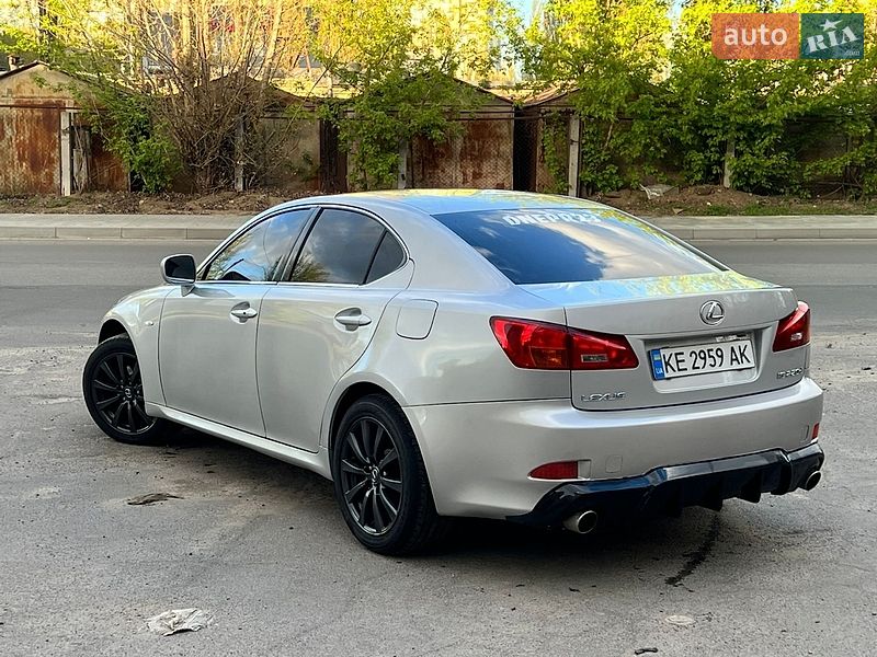 Lexus IS 2006