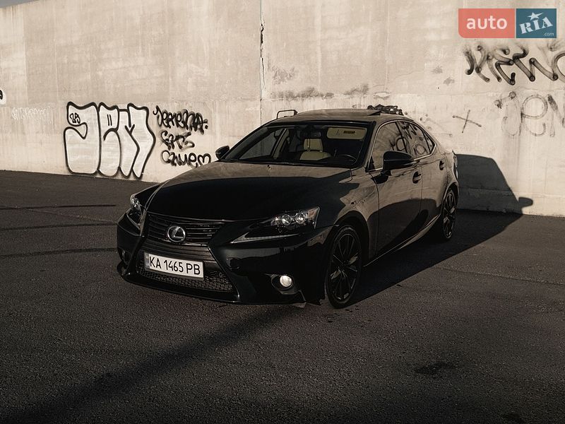 Lexus IS 2014
