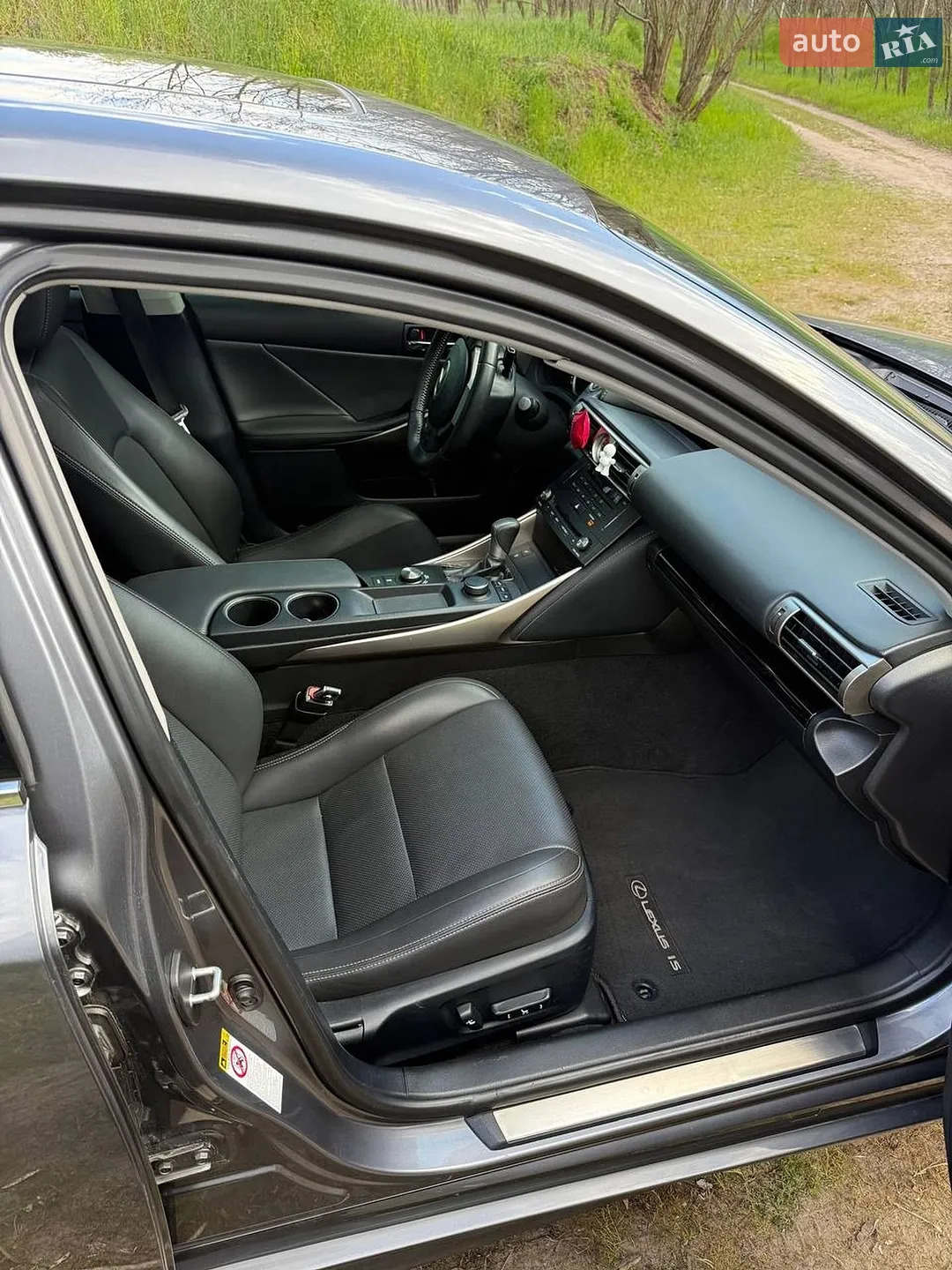 2015 Lexus IS - мініатюра 19